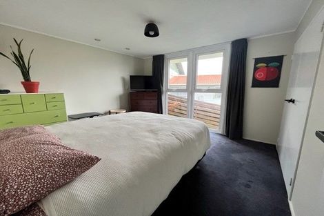 Photo of property in 3 Greenwich Grove, Stokes Valley, Lower Hutt, 5019