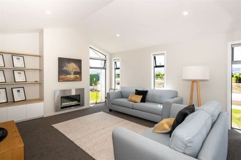 Photo of property in 17 Rose Manor Drive, Springlands, Blenheim, 7201