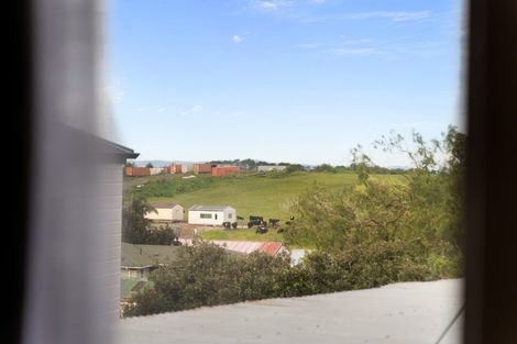 Photo of property in 31 Prangley Avenue, Mangere, Auckland, 2022