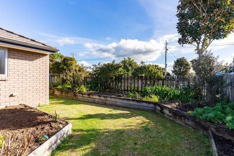 Photo of property in 82 Barbados Way, One Tree Point, 0118