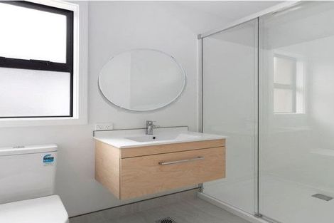 Photo of property in 2/78 Sandwich Road, Saint Andrews, Hamilton, 3200