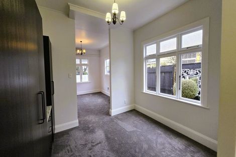 Photo of property in 127 Muritai Road, Eastbourne, Lower Hutt, 5013