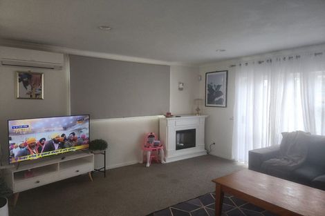Photo of property in 5a Margarita Rise, Pukekohe, 2120