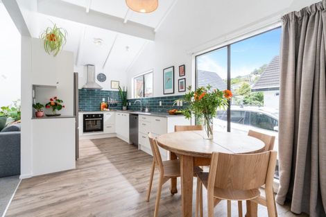 Photo of property in 42 Weka Street, Miramar, Wellington, 6022