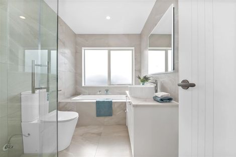Photo of property in 13 Drumconnell Drive, Flat Bush, Auckland, 2019