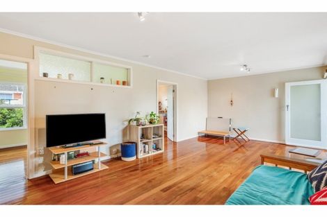 Photo of property in 3/19 Ellen Avenue, Hillcrest, Auckland, 0627