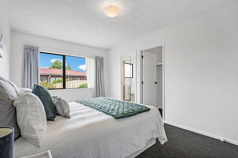 Photo of property in 25 Septimus Place, Henderson, Auckland, 0612