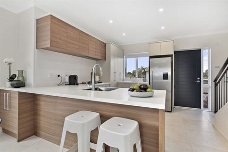 Photo of property in 7 Pepene Avenue, Takanini, 2112