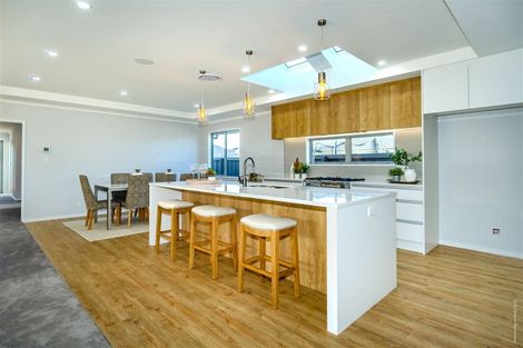 Photo of property in 5 Migratory Lane, Rolleston, 7615