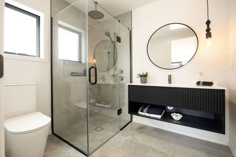 Photo of property in 37 Taahunui Rise, Peacocke, 3206