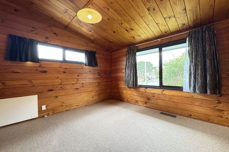 Photo of property in 166 Mitchell Street, Brooklyn, Wellington, 6021