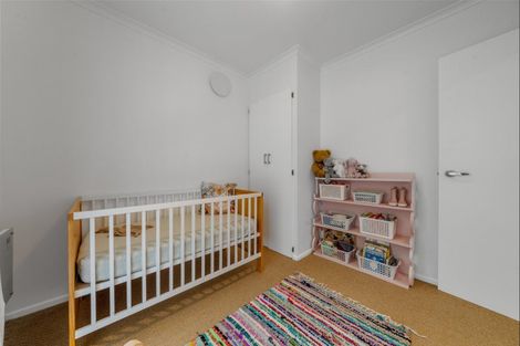 Photo of property in 13 Honnor Place, Hurdon, New Plymouth, 4310