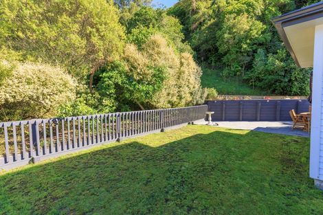 Photo of property in 6 Chippenham Grove, Churton Park, Wellington, 6037