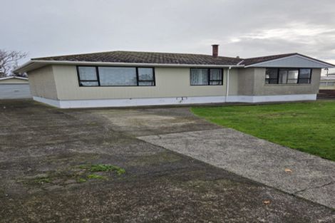 Photo of property in 25 Battiscombe Terrace, Waitara, 4320