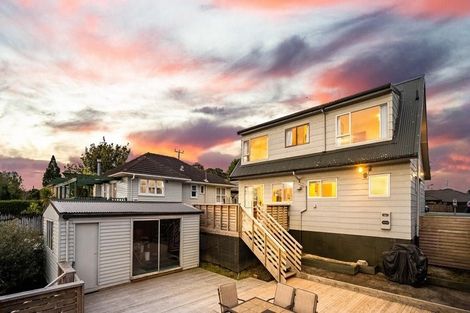 Photo of property in 65 Konini Road, Titirangi, Auckland, 0604