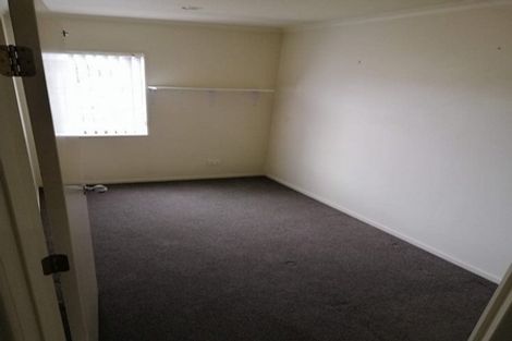 Photo of property in 3/15 Harbour View Road, Te Atatu Peninsula, Auckland, 0610