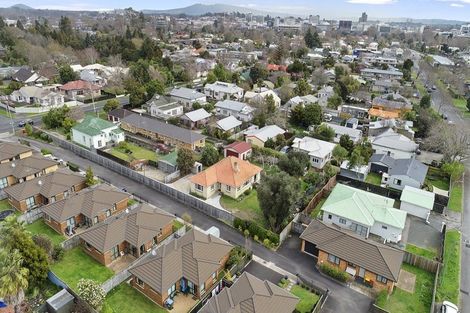 Photo of property in 49a Te Aroha Street, Hamilton East, Hamilton, 3216