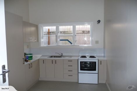 Photo of property in 17 Thompson Street, Mount Cook, Wellington, 6011