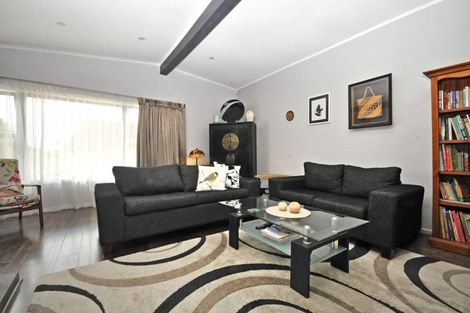 Photo of property in 14 Konini Road, Titirangi, Auckland, 0604