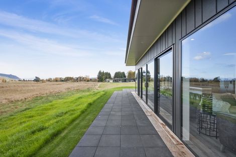 Photo of property in 12 The Fairways, Kinloch, Taupo, 3377