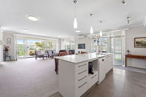 Photo of property in 37 Landmark Terrace, Orewa, 0931
