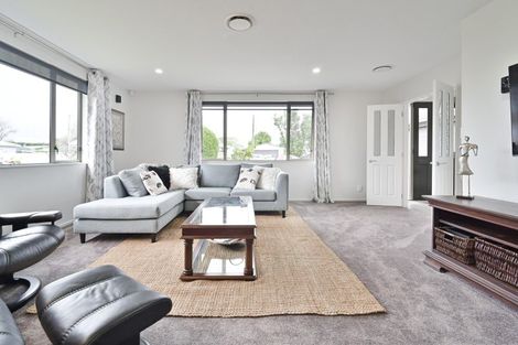 Photo of property in 95 Ferry Road, Clive, 4102