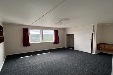Photo of property in 12 Huntingdon Street, Northland, Wellington, 6012