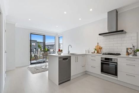 Photo of property in 58 Katikati Drive, Manurewa, 2102