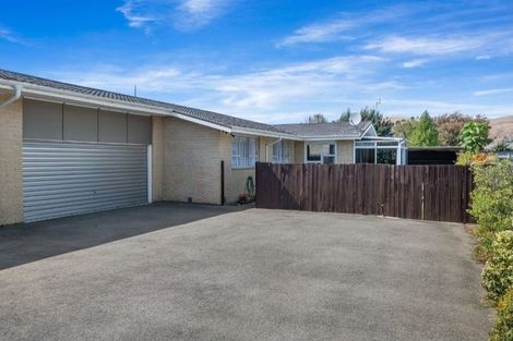 Photo of property in 2/92a Saint Martins Road, Saint Martins, Christchurch, 8022