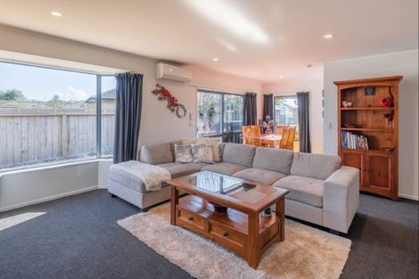 Photo of property in 47 Makarini Street, Paraparaumu, 5032