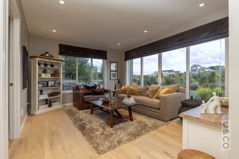 Photo of property in 61 Pitoitoi Drive, Riverhead, 0820