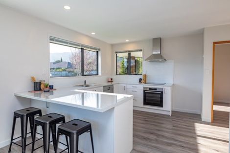 Photo of property in 76 Kapanui Road, Waikanae, 5036