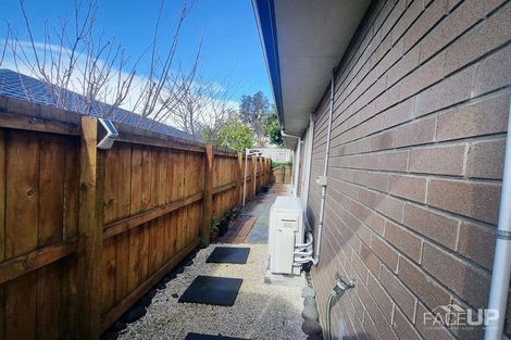 Photo of property in 13 Anna Lane, Glen Eden, Auckland, 0602