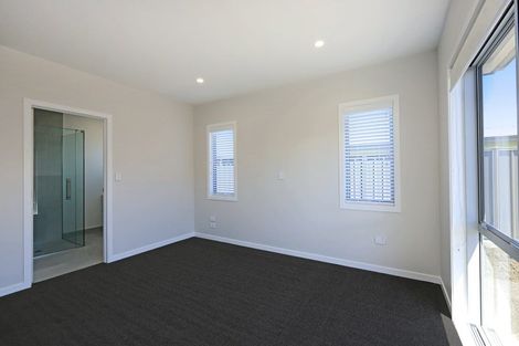 Photo of property in 6 Cassin Place, Taradale, 4112