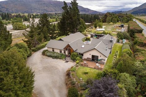 Photo of property in 117 Riverbank Road, Wanaka, 9382