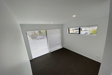 Photo of property in 2/242 Edgeware Road, Edgeware, Christchurch, 8013