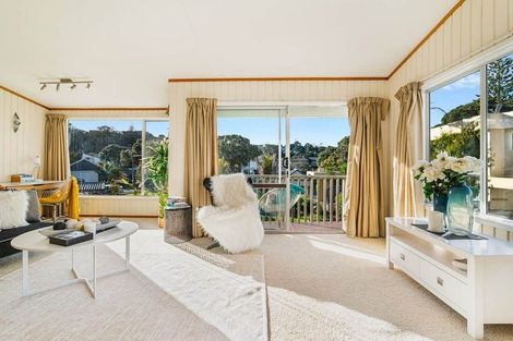 Photo of property in 2/4 Arkles Strand, Arkles Bay, Whangaparaoa, 0932