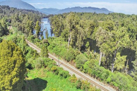 Photo of property in 1946 Arnold Valley Road, Moana, Dobson, 7872