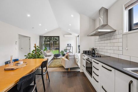 Photo of property in 2 Clover Lane, Lake Hayes, Queenstown, 9304