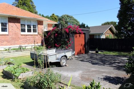 Photo of property in 2 Jutland Road, Pukekohe, 2120