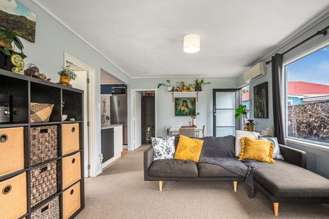 Photo of property in 2/23 Miller Road, Mangere Bridge, Auckland, 2022