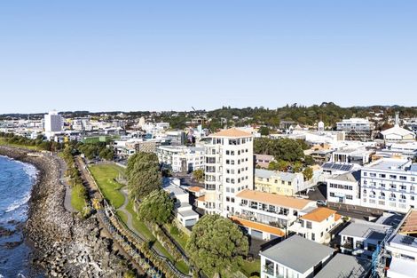 Photo of property in 5/120 Saint Aubyn Street, New Plymouth, 4310