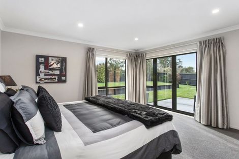 Photo of property in 16 Prebblewood Drive, Prebbleton, 7604