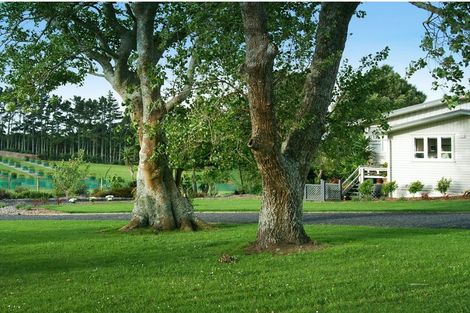 Photo of property in 79 Fuller Road, South Head, Helensville, 0874