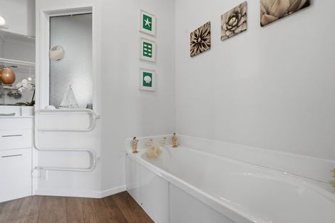 Photo of property in 10 Cable Bay Block Road, Cable Bay, 0420