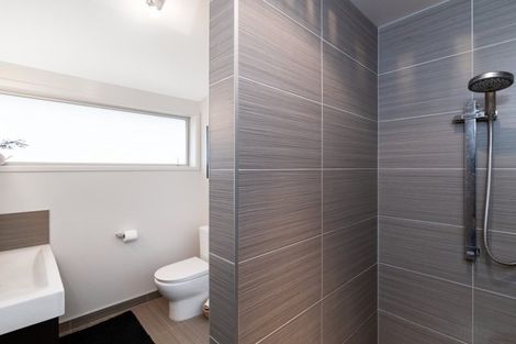 Photo of property in 2/21 Sardinia Rise, Bethlehem, Tauranga, 3110