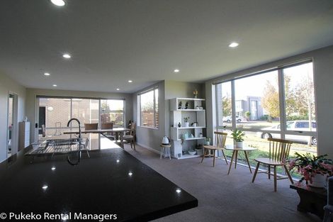 Photo of property in 28 Kuaka Drive, Takanini, 2112