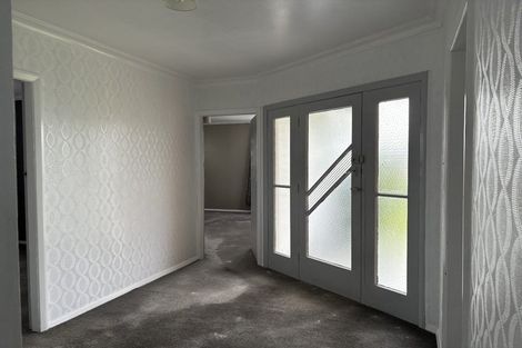 Photo of property in 15 Fox Street, Woodville, 4920