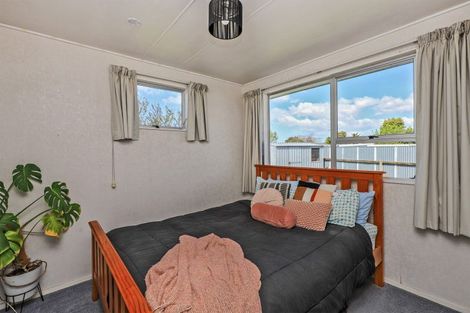 Photo of property in 15 Cooke Place, Taradale, Napier, 4112