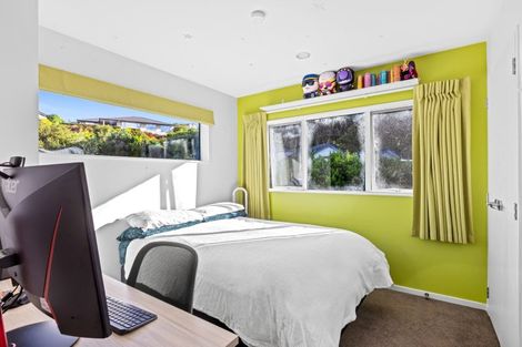 Photo of property in 8 Somerset Place, Stanmore Bay, Whangaparaoa, 0932